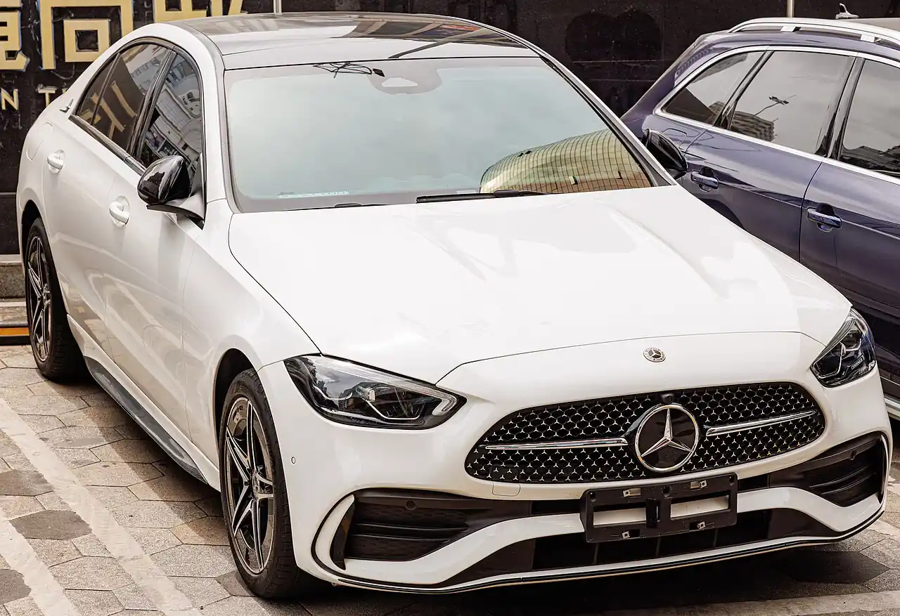 Rent a Mercedes-Benz C-Class in the USA with AmeriDrive Rentals