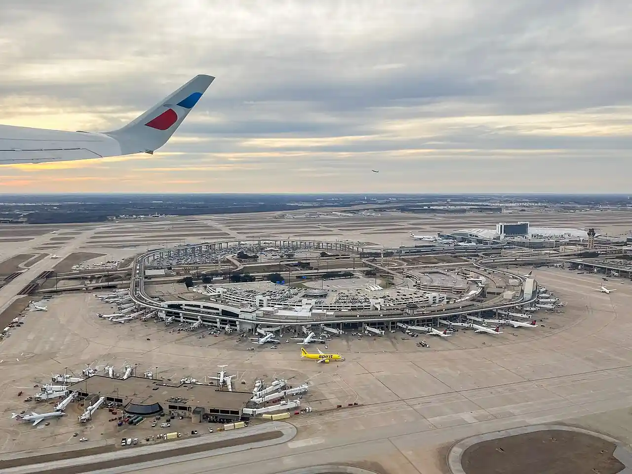 Dallas Fort Worth International Airport and getting around Dallas