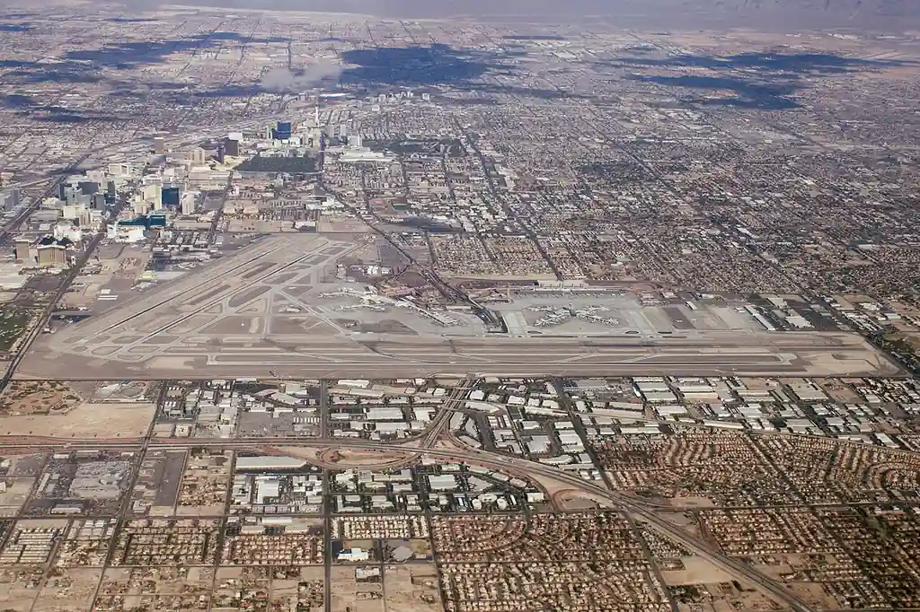 Harry Reid International Airport and getting around Las Vegas